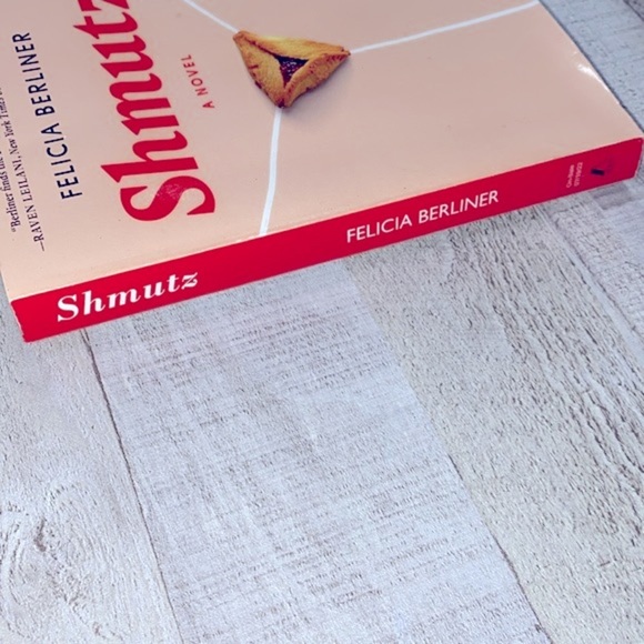 Shmutz a novel - Picture 5 of 5
